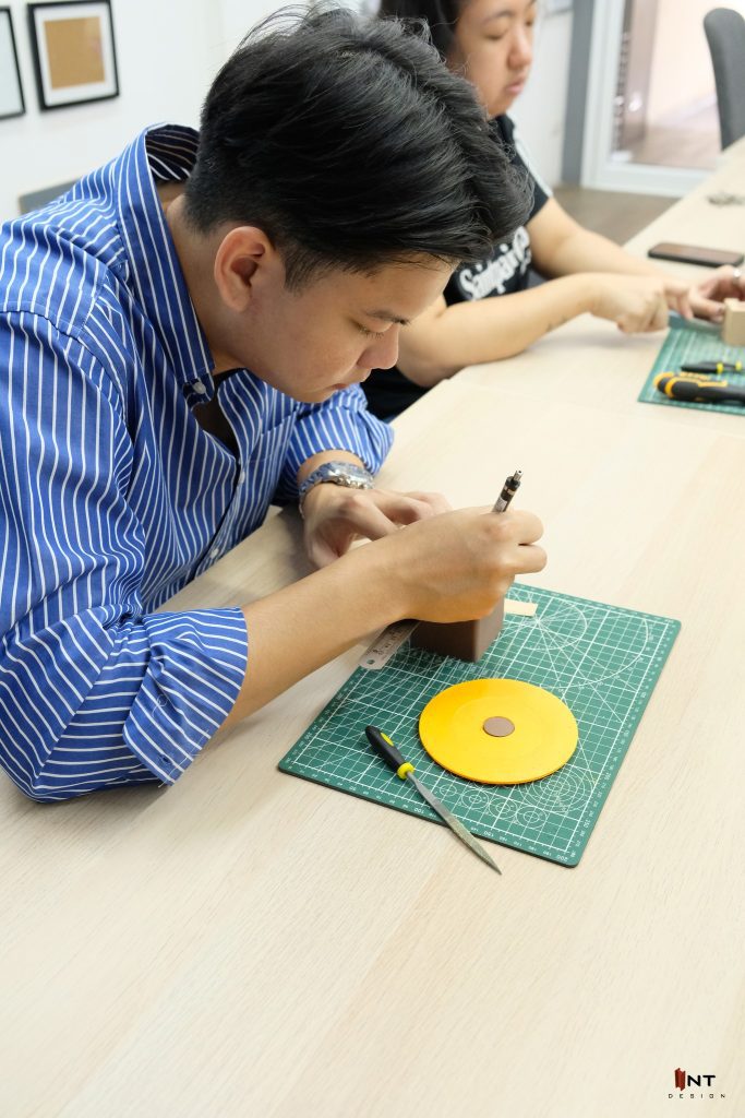 เรียนออกแบบเฟอร์นิเจอร์และผลิตภัณฑ์